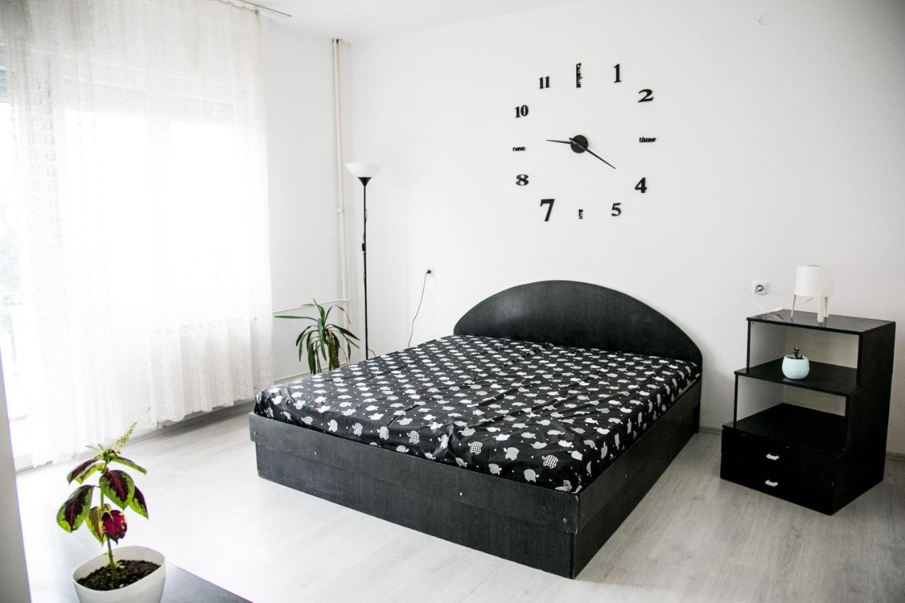 Kolev Apartments - Two Bedroom Cozy Central Apartment Скоп'є Екстер'єр фото